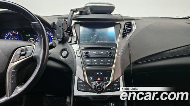 Hyundai Grandeur HG гибрид Premium, 2015 15