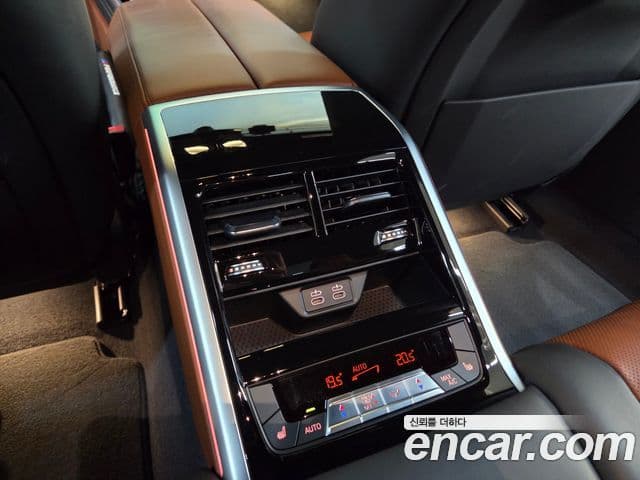 BMW 8시리즈 (G15) M850i xDrive Gran Coupe, 2024 9