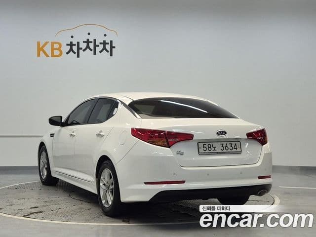 Kia K5 2.0 Deluxe, 2011 2