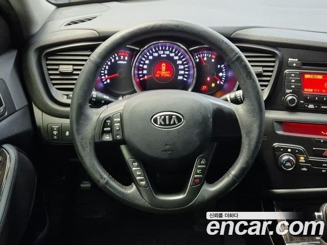 Kia K5 2.0 Deluxe, 2011 9