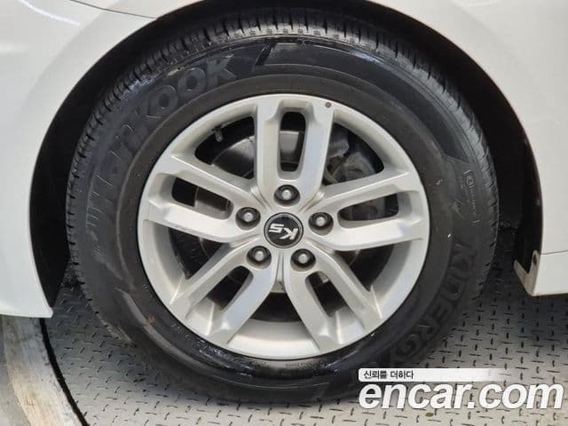 Kia K5 2.0 Deluxe, 2011 17