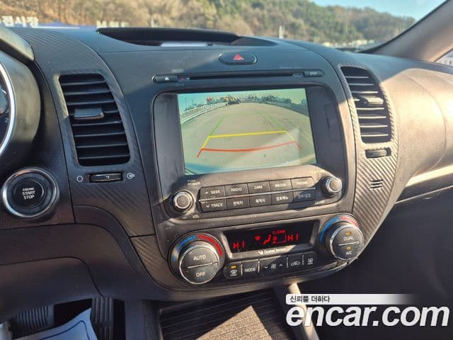 Kia K3 Luxury, 2015 10