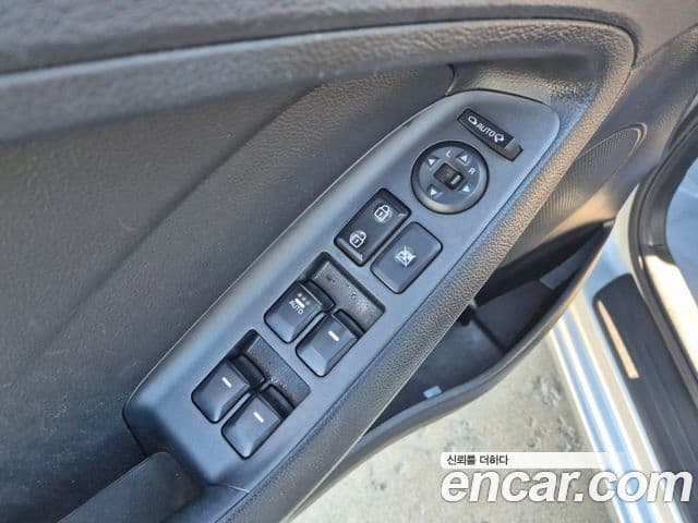 Kia K3 Luxury, 2015 14