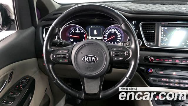 Kia All New Carnival Noblesse, 2015 14