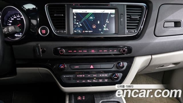 Kia All New Carnival Noblesse, 2015 15