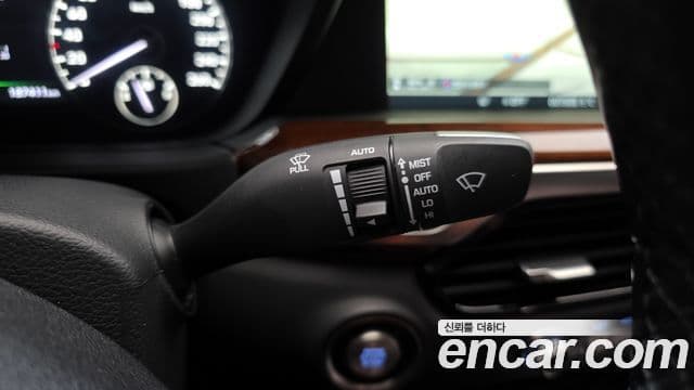 Genesis EQ900 Premium Luxury, 2018 17