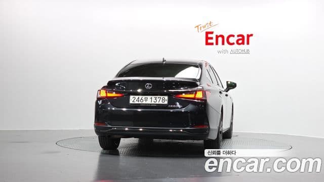 Lexus ES300h 7세대 F-Sport, 2023 4