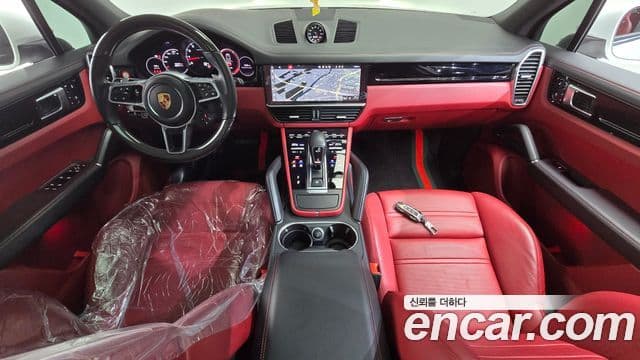 Porsche Cayenne (PO536), 2021 7