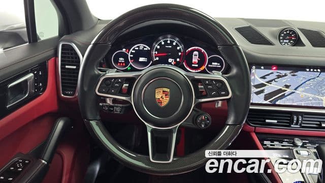 Porsche Cayenne (PO536), 2021 13