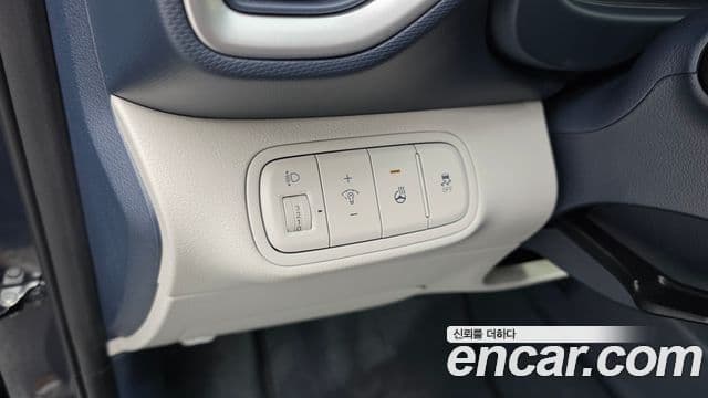 Hyundai Venue Premium, 2024 15