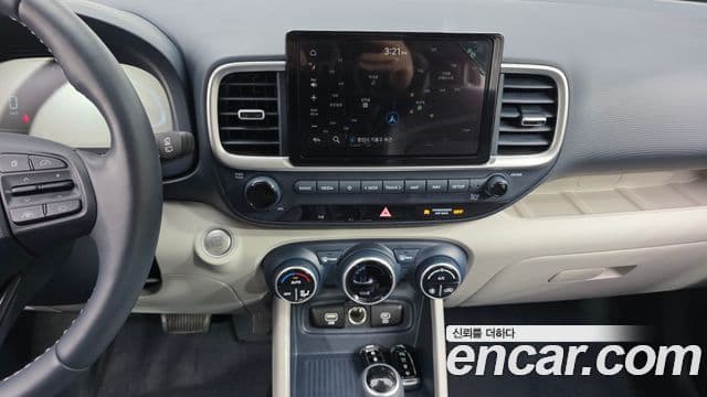 Hyundai Venue Premium, 2024 16