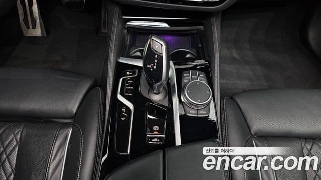 BMW 5시리즈 (G30) 523d xDrive M Sport, 2021 9