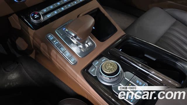 Genesis G90 Premium Luxury, 2021 9