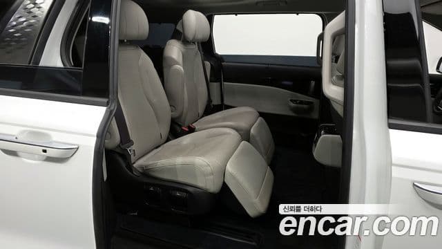 Kia Carnival 4세대 Signature, 2023 12