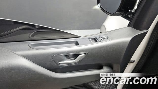 Hyundai Staria Modern, 2025 18