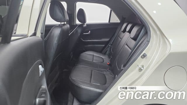 Kia All New Morning Luxury, 2015 12