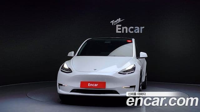 Tesla модель Y Standard Range RWD, 2021 3