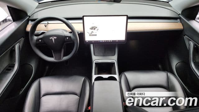 Tesla модель Y Standard Range RWD, 2021 7