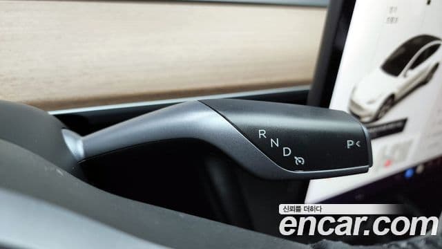 Tesla модель Y Standard Range RWD, 2021 9