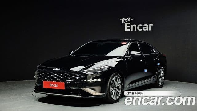 Kia K8 гибрид Signature, 2023 1