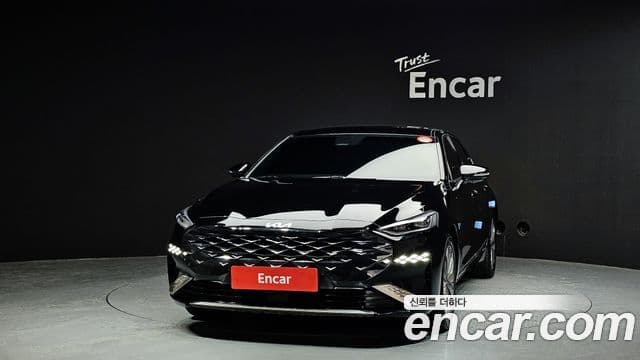 Kia K8 гибрид Signature, 2023 3