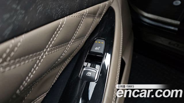 Kia K8 гибрид Signature, 2023 18