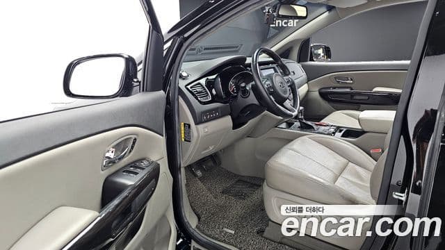 Kia All New Carnival Special, 2018 11