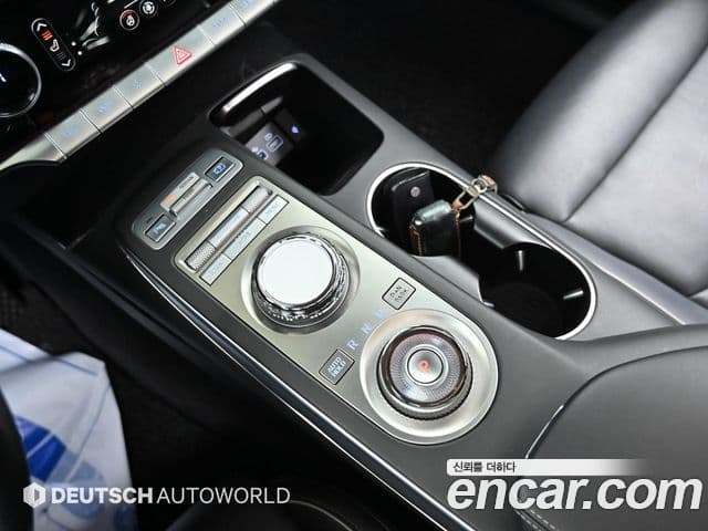 Genesis GV70, 2021 9