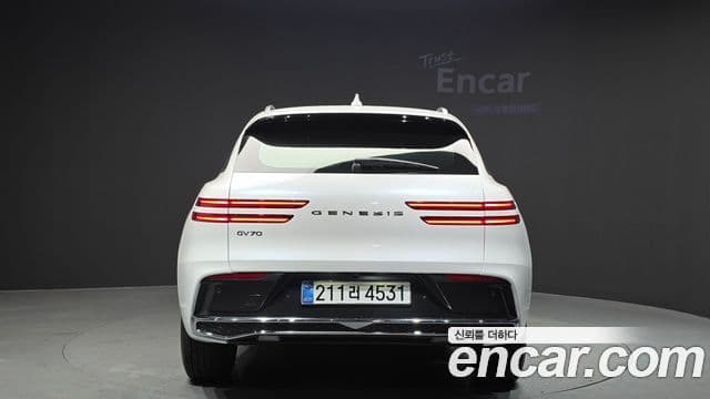 Genesis GV70, 2025 4