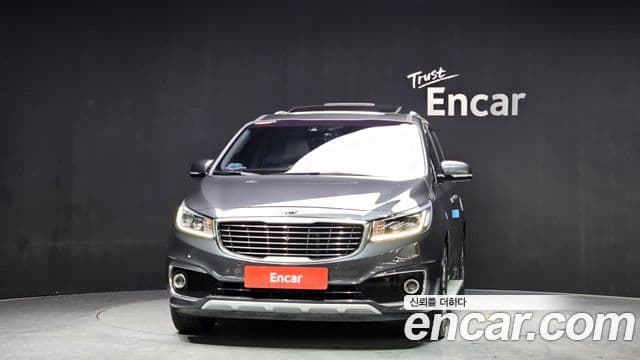 Kia All New Carnival Noblesse, 2015 3
