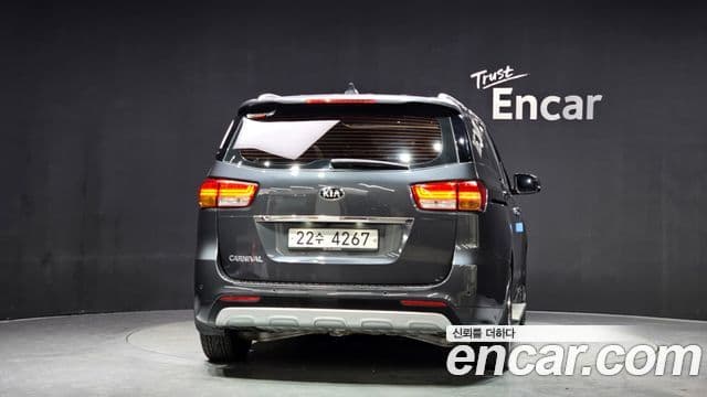 Kia All New Carnival Noblesse, 2015 4