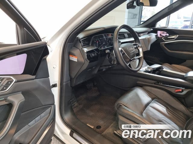 Audi e-Tron, 2023 10