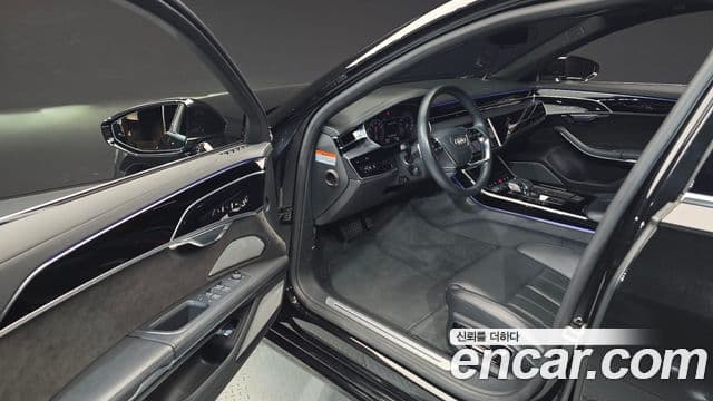 Audi A8 (D5) 55 TFSI Quattro LWB, 2020 10