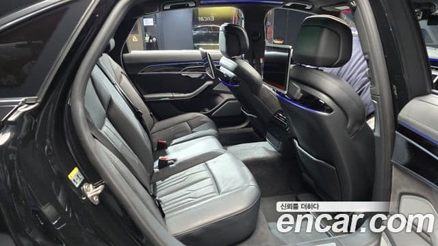 Audi A8 (D5) 55 TFSI Quattro LWB, 2020 12