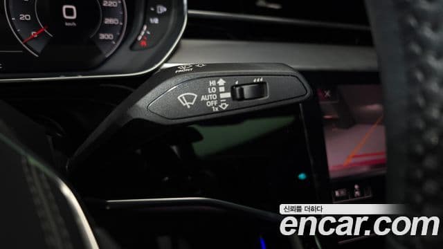 Audi A8 (D5) 55 TFSI Quattro LWB, 2020 17