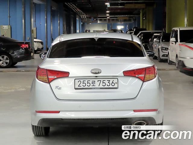 Kia K5 LPI Deluxe, 2013 3