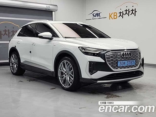 Audi Q4 e-Tron (F4) Premium, 2025 4