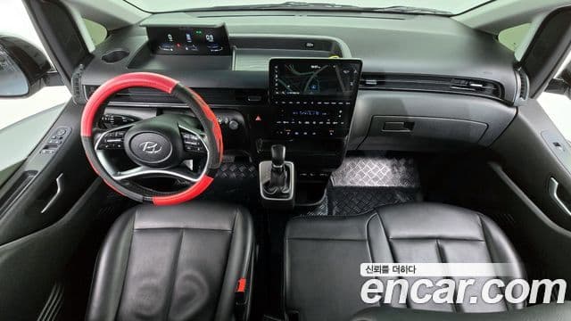 Hyundai Staria Modern, 2023 7