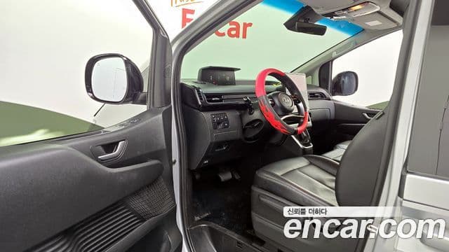 Hyundai Staria Modern, 2023 11