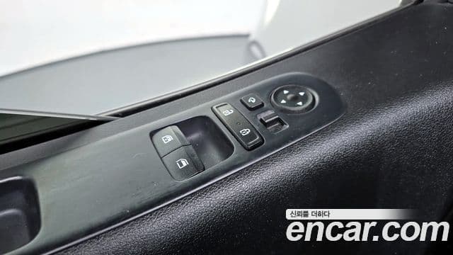 Hyundai Staria Modern, 2023 18