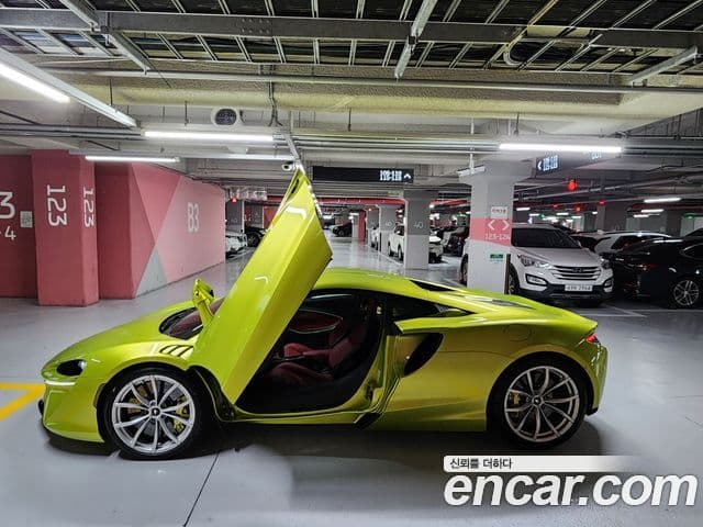 맥라렌 아투라 3.0 купе, 2023 9