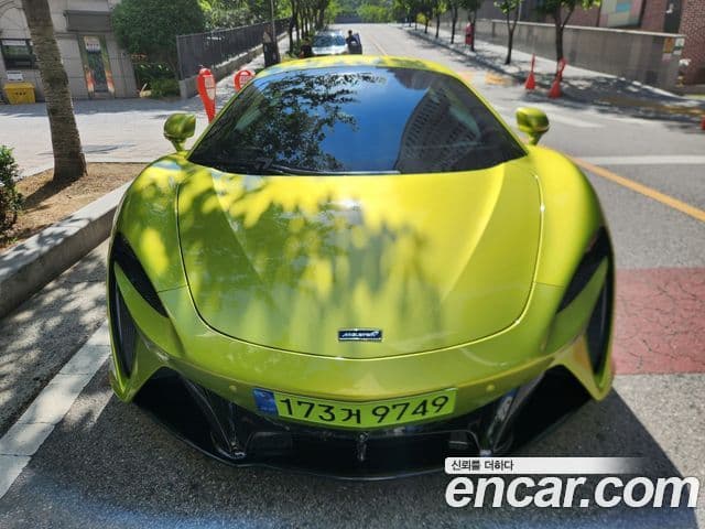 맥라렌 아투라 3.0 купе, 2023 10
