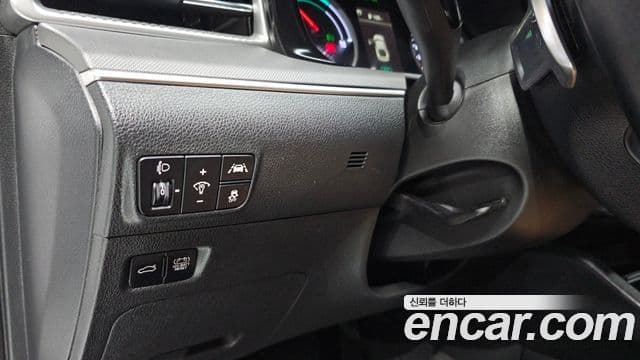 Kia K5 гибрид 3세대 Prestige, 2023 17