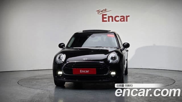 Mini Cooper 클럽맨 2세대, 2019 3