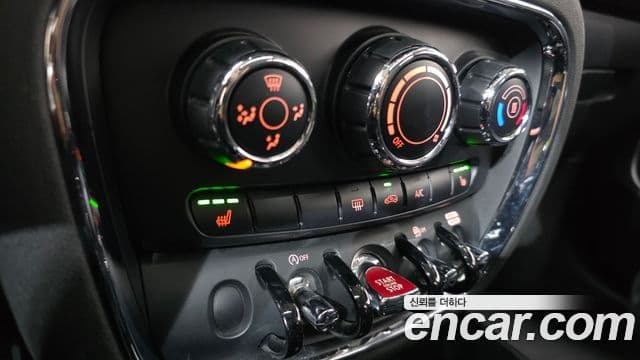 Mini Cooper 클럽맨 2세대, 2019 16