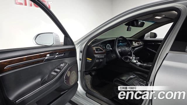 Genesis EQ900 Prestige, 2018 12