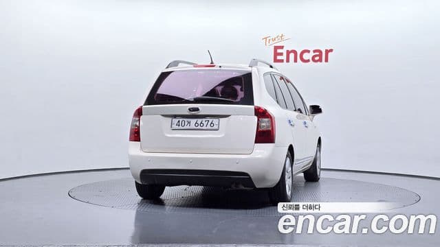 Kia 뉴카렌스 топовая версия, 2009 20