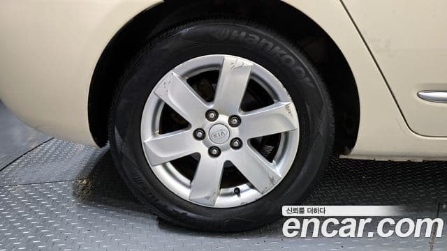 Kia 뉴카렌스 топовая версия, 2009 4