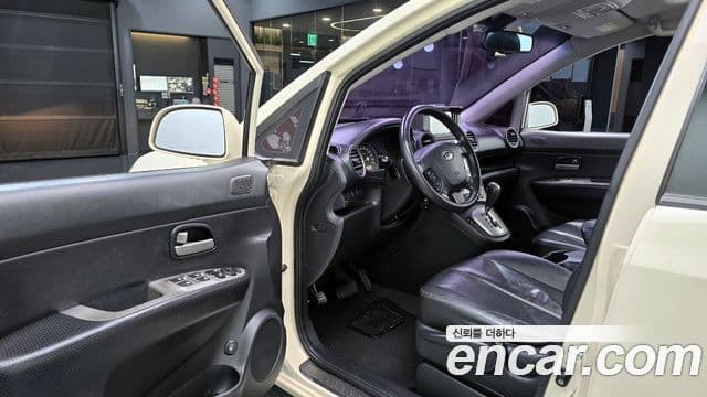 Kia 뉴카렌스 топовая версия, 2009 19