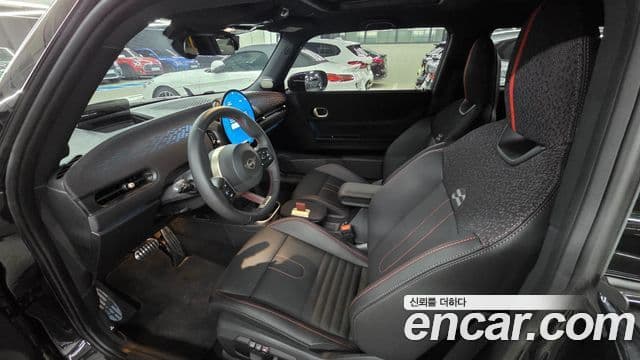 Mini Cooper S 4세대 JCW, 2025 11